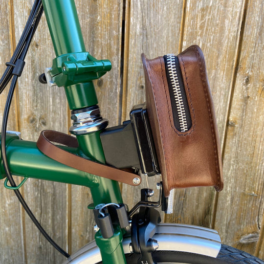 Front Carrier Pouch for Brompton - Brompton bags - Souma Leather