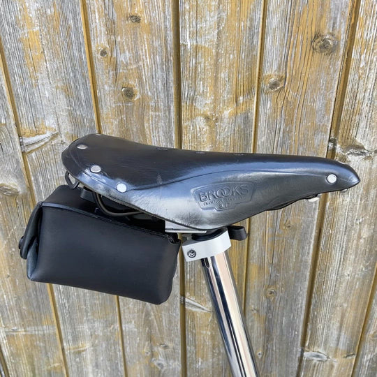 Brooks Saddle with Souma Leather Saddle Bag video