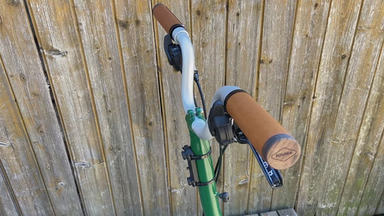 Leather Handlebar Grips for Brompton bicycle Souma Leather honey color - video of all details