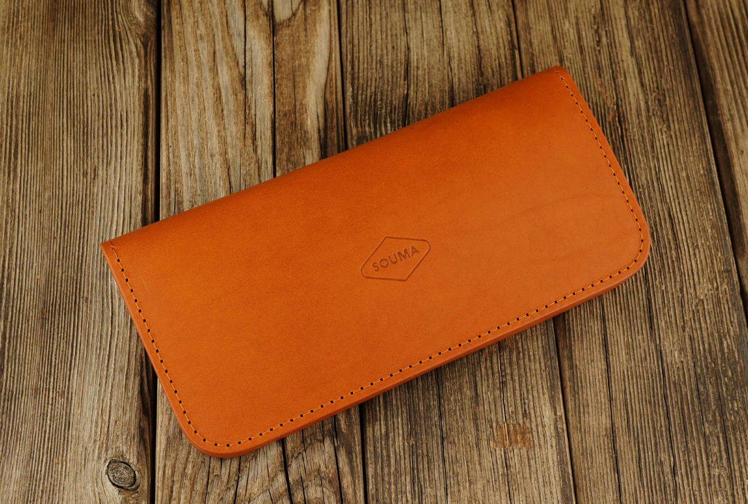 Leather women's wallet in Brown