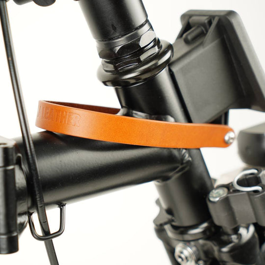 Honey Leather Front Carrier Block Strap for Brompton - Brompton - Souma Leather - close up