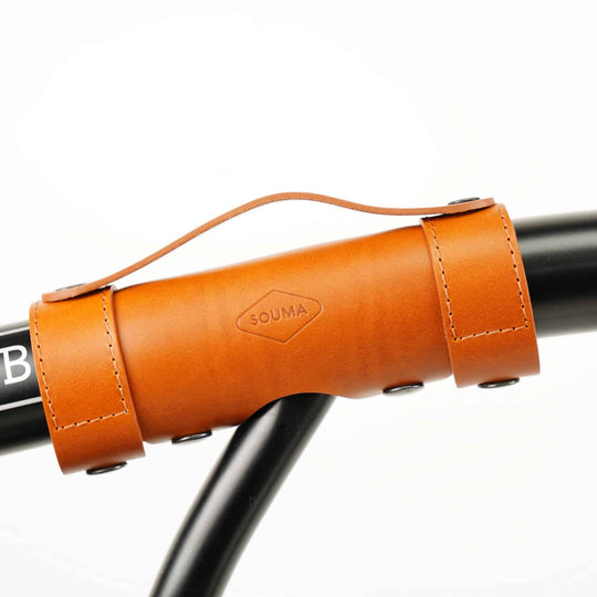Honey Leather Brompton Carry Handle - Brompton accessories - Souma Leather - close up