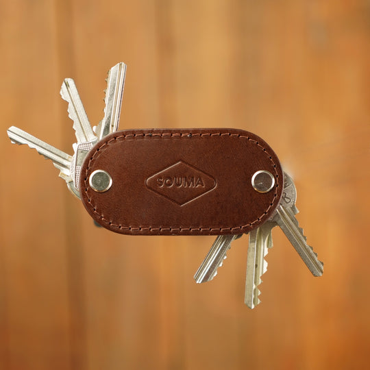 Apple AirTag Key Organizer brown