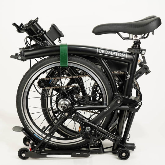 Green Leather Brompton wheel frame strap and trousers strap 2in1 - Brompton accessories - Souma Leather - folded Brompton
