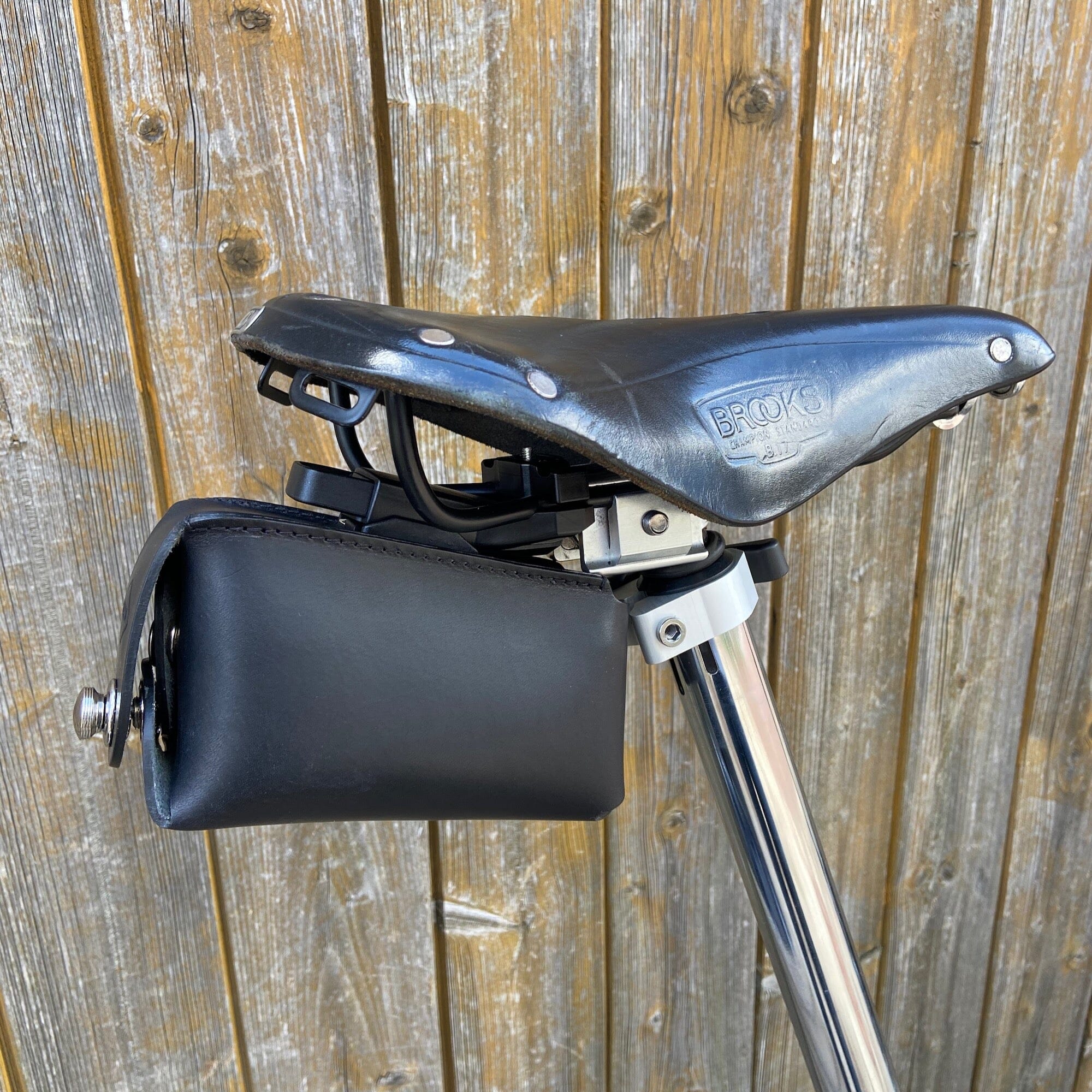 Vintage saddle bag sale bicycle