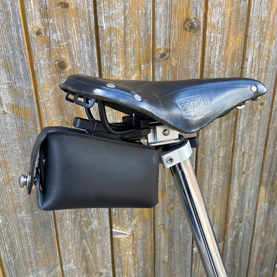 Bicycle Leather Saddle Bag - Quick Release Souma Leather Black side view